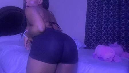 BRATTY BIG BUTT WORSHIP