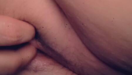 BBW playing w her hairy pussy