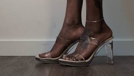 YOUR HEELS FETISH | Morgan