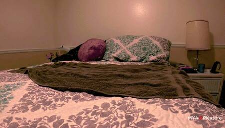 Shirt Sniffing Masturbation