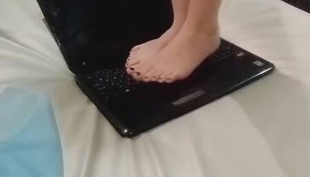 Nastya crush laptop, no sound