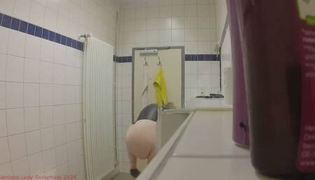 Horror in der Damendusche