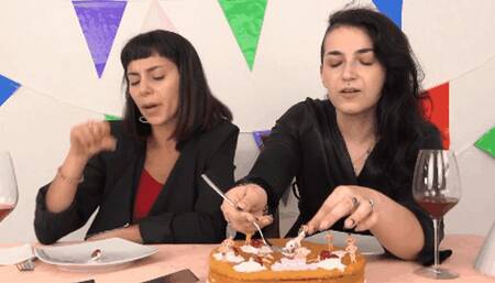 Happy birthday Mayla ! ( VORE )