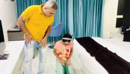 Step-dad-daughter Pee in Jeans