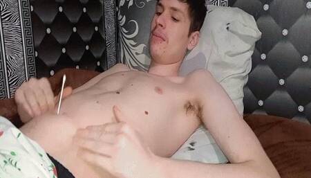 Boy likes to fuck his belly button WMV