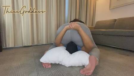 Jeans Facesitting - Failed Time Test