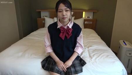 FC2-PPV-2787433 【※学校バレ】本物処女だった10代現役生。可愛すぎる小動物系美少女の思春期の体