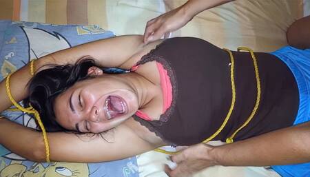 Alma can't stop tickling her daughter Emily!