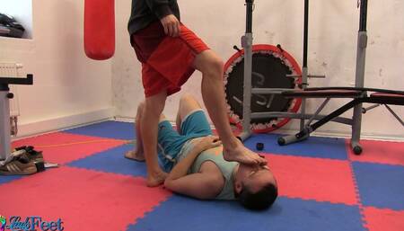 Pervert Caught In The Gym HD MultiCam