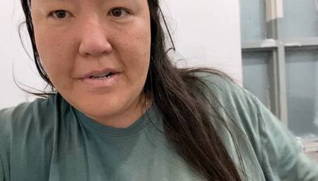 taking a dump and discussing constipation September 27 2024