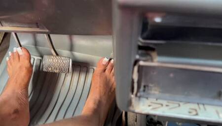 First Time Learning To Drive Manual BAREFOOT