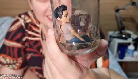 Giantess Alexyah punishing her neighbor