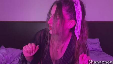 SPANISH GIANT FETISH WITCH OF THE 3 WISH FOOT LOVER WORSHIP