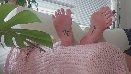My amazing feet when I'm relaxing ????