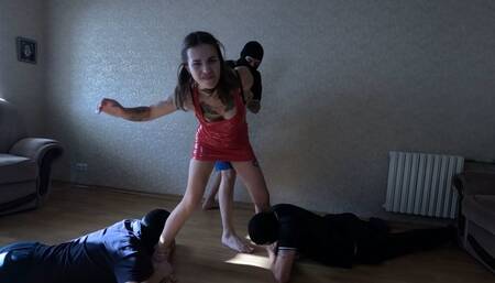 Three thugs can barely handle the incredibly strong secret agent Alina