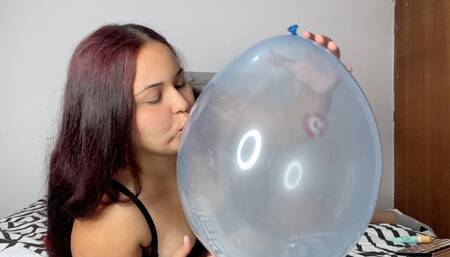 Kissing them, Non pop