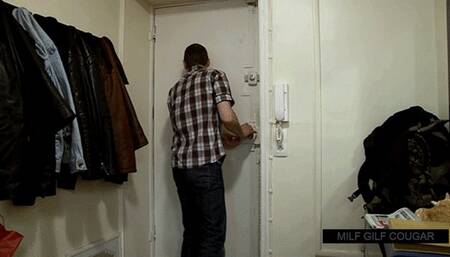 FIRST VIDEO FOR THE TALL MARRIED SLUT MILF