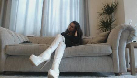 Human Footstool and Table (AVI)