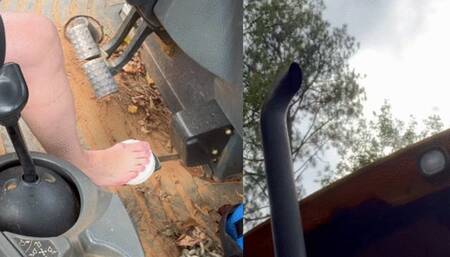 CHEESE TOES making the backhoe shoot exhaust!