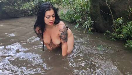 Antonella fucks a stranger in the river