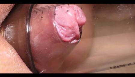 Squirting and Cumshots on My Body (full Video in Xvideos Red)