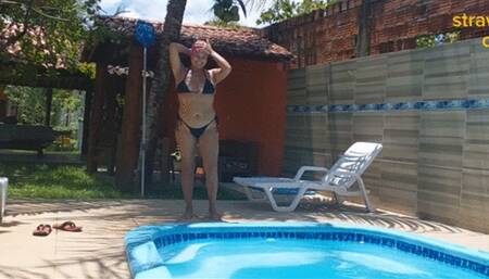 Swimcap gets stuck on my face in the pool