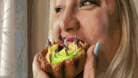 Tiny Captives and Janette's Growing Belly SD