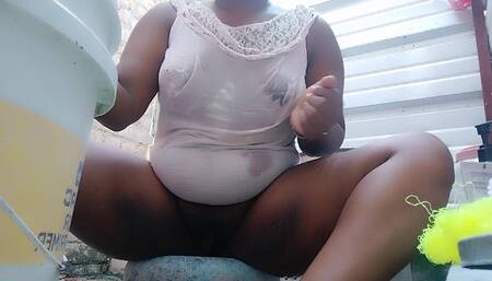 Dirty Indian Babe Caught in Camera While Doing Household Work