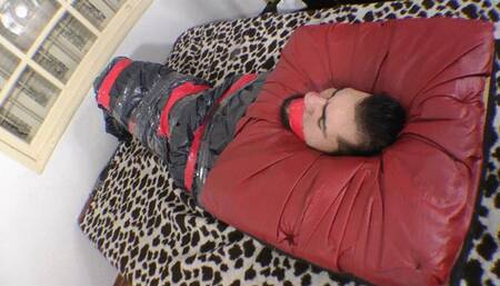 NEW QUEEN RELEASING ALL WEIGHT IN HER SLAVE'S FACE BY ANGEL DIAS AND DANIEL SANTIAGO CAM BY DANI FULL HD