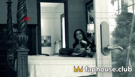 Hairy Milf Gets a Pipe Bomb in Her Pussy While Lying on the Bed