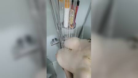 A Small Shower to Show off