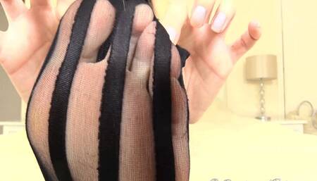 Stockinged Foot Worship (480p)