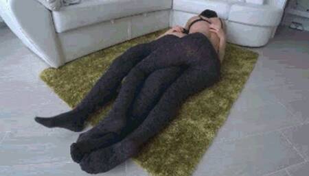 Rubbing feet in gray pantyhose FSn