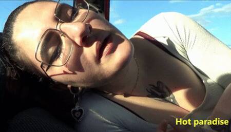 41 female sneezes (Kira) HD - WMV