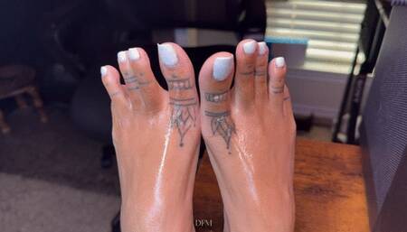 “Wifey Toe Wiggles go crazy”