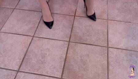 Nadia Vs Christina Pantyhose Sex Fight