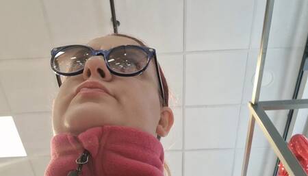 Scents and the City (of Embarrassment) 720HD