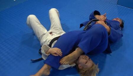 Ina Black vs Desi Gi Feet