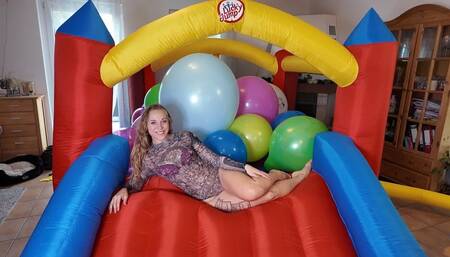 Looner - 128 - Bouncy Castle & Herloons Balloons!