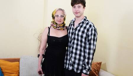 mature prolapse her cervix during anal sex