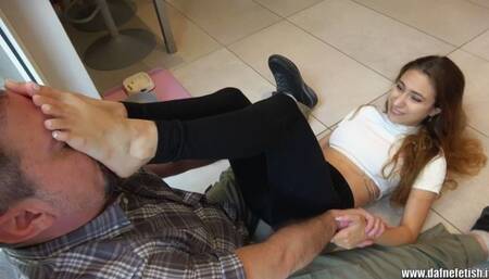 Rey VS Italo (FEMALE DOMINATION; FOOT DOMINATION)