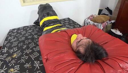 New Ebony Pawg Dominating Her Slave And Releasing All The Rotten Food From Her Ass By Bela India And Daniel Santiago Cam By Aline Full HD