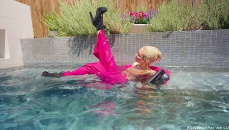 Bubbly Business with Hannah