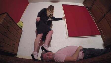 Kinky Office Girl Steps On Her Slave In Heels FLOOR CAM (4K)