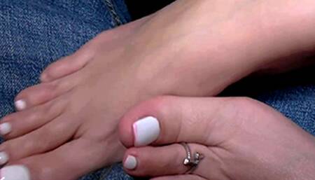 A Heavenly Experience Footjob featuring Heavenly (remastered) - 720 MP4