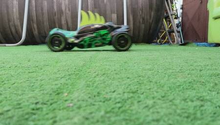 Dangerous Hunters of a giant-2 WMV