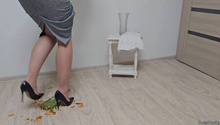 Crushing Flower in Stiletto Heels Pt 3