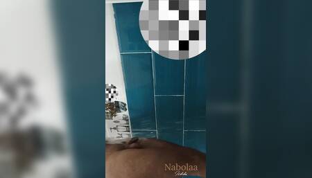 Nabolaa at My Arab Friend's Bathroom