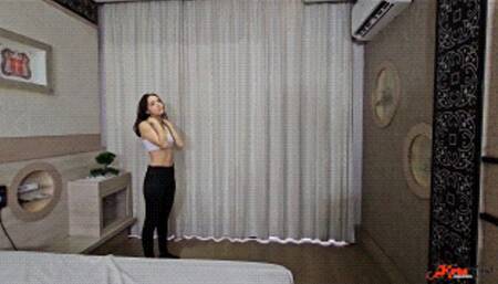 SMALL GIRL CHALLENGES A GIANT - BY VERONICA LINS - FULL VERSION FULL HD - NEW KC OCTOBER 2024!!!