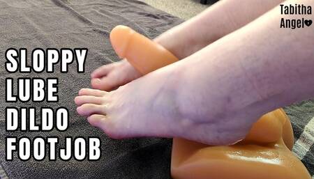 Sloppy Lube Dildo Handjob WMV